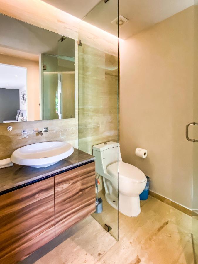 Big Studio At Kaab By The Beach With Roof Top Pool, Sauna And Jacuzzi Near Paseo Del Carmen Mall Playa del Carmen Exterior photo